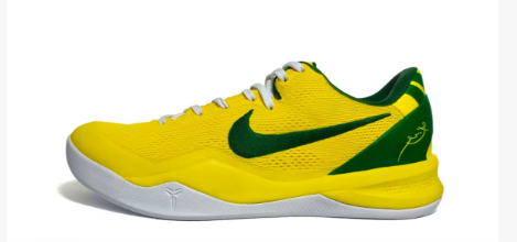 kobe 8 系列（尺寸建議偏大0.5號拿）