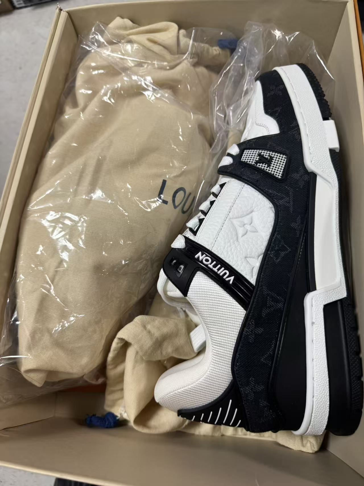 特殊鞋码台倉鞋子現貨（售出之後不退不換）