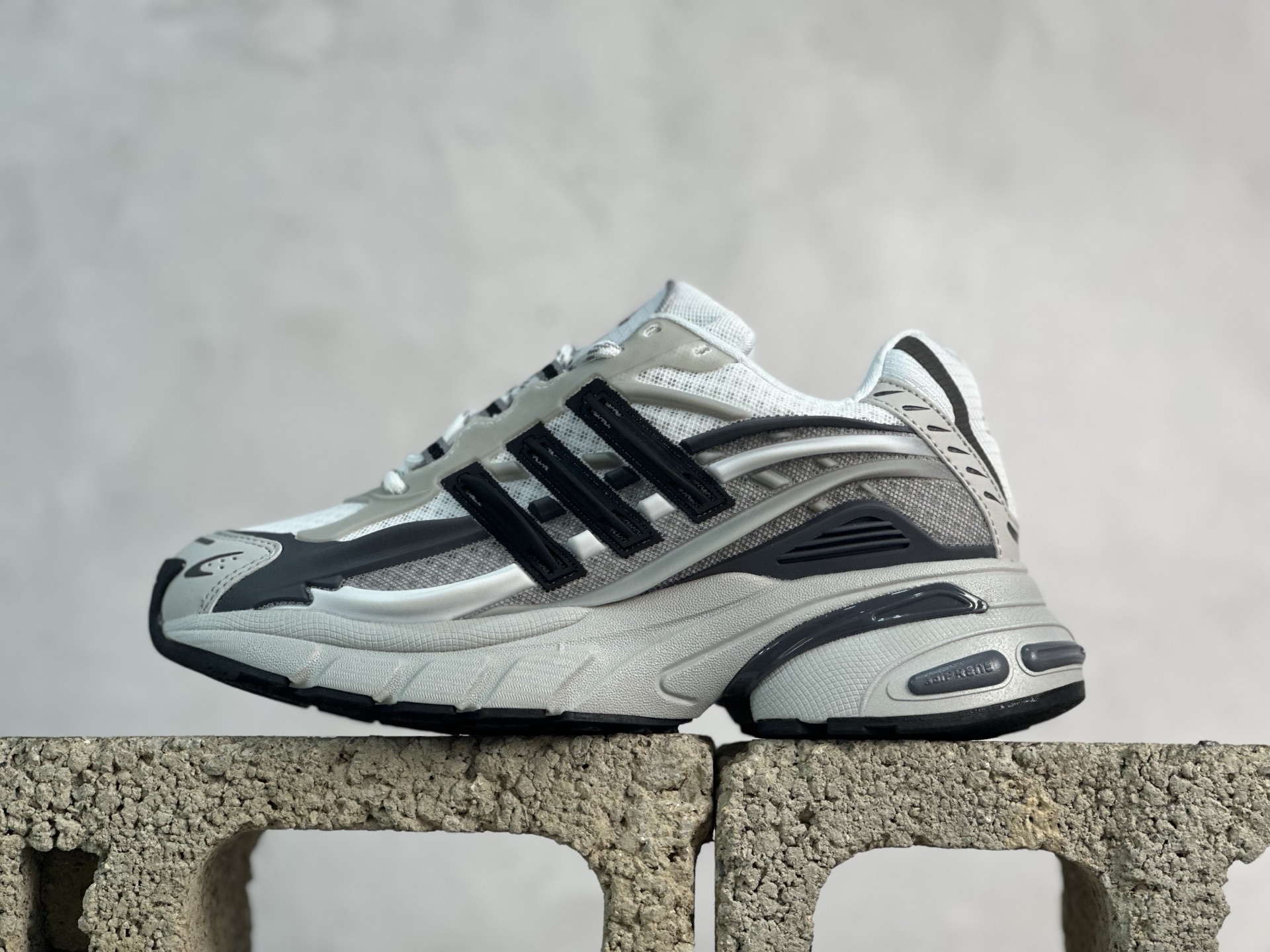 Adidas Originals Adistar Jellyfish  愛迪水母