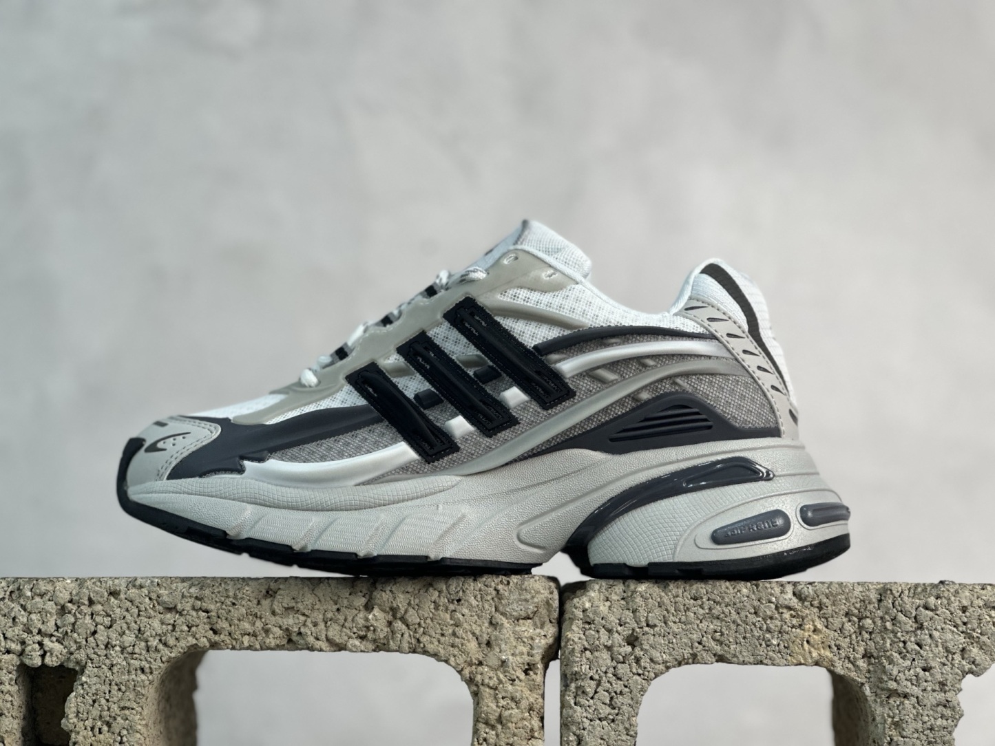 Adidas Originals Adistar Jellyfish  愛迪水母