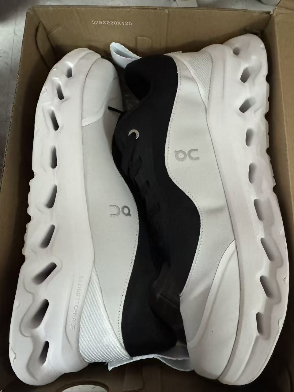 28.5cm台倉鞋子現貨（售出之後不退不換）