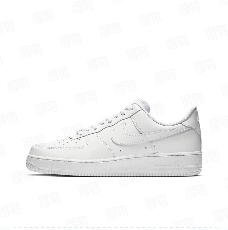 Nike Air Force 1 纯白