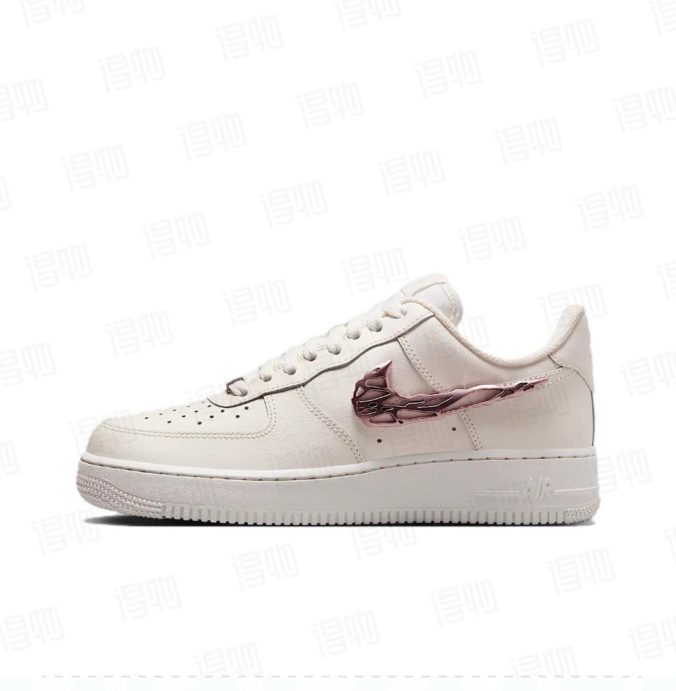Nike Air Force 1 Swooshes 液態粉