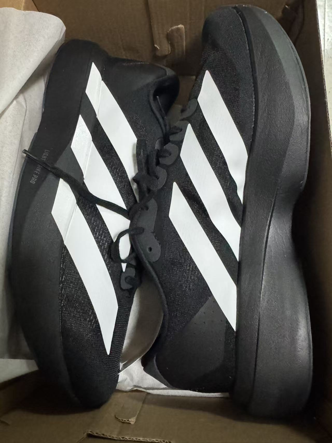 28.5cm台倉鞋子現貨（售出之後不退不換）