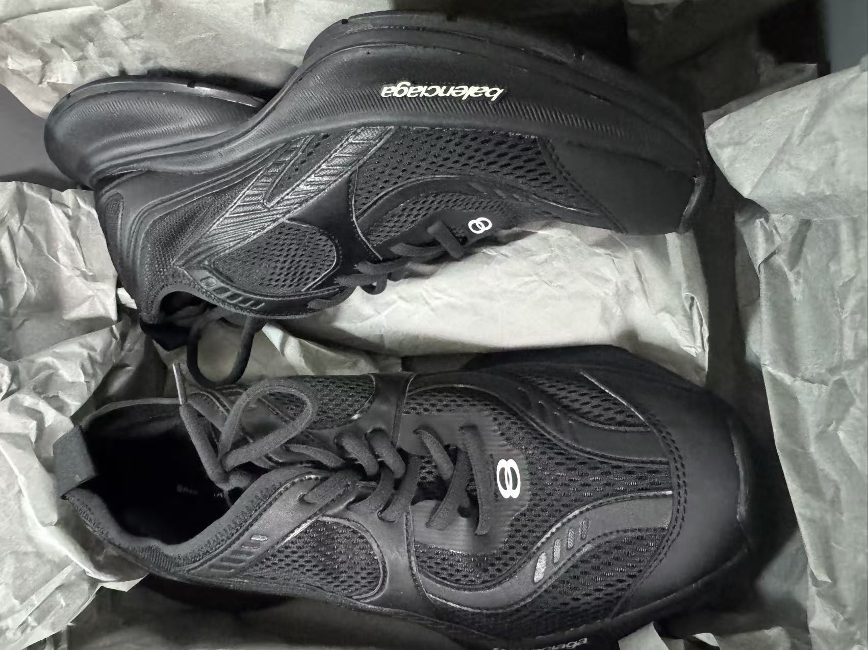 27.5cm台倉鞋子現貨（售出之後不退不換）