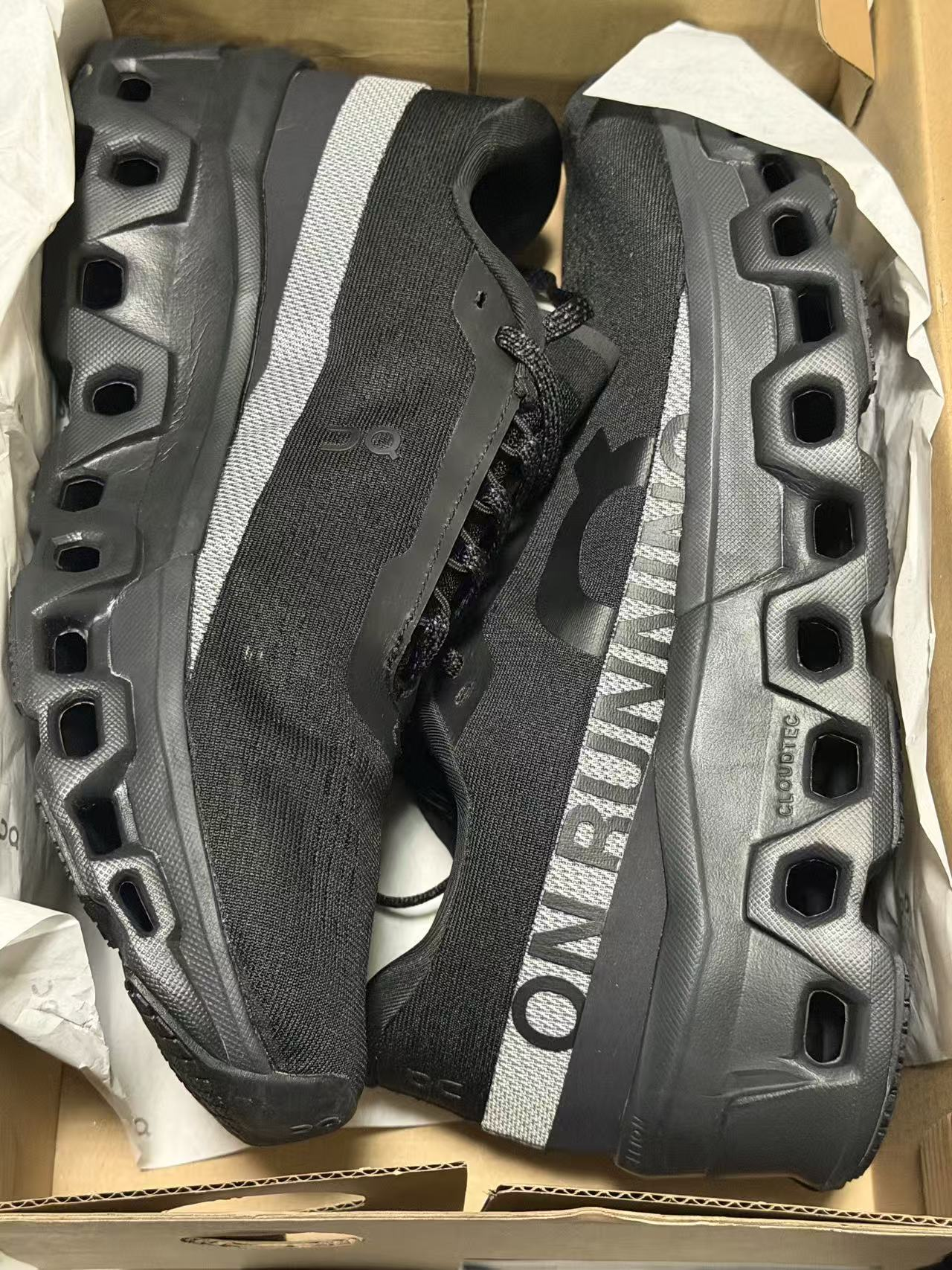 27.5cm台倉鞋子現貨（售出之後不退不換）