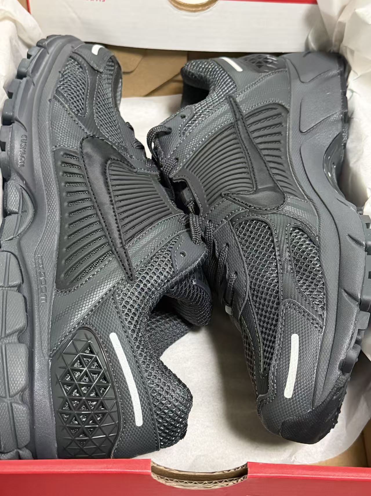 28.5cm台倉鞋子現貨（售出之後不退不換）