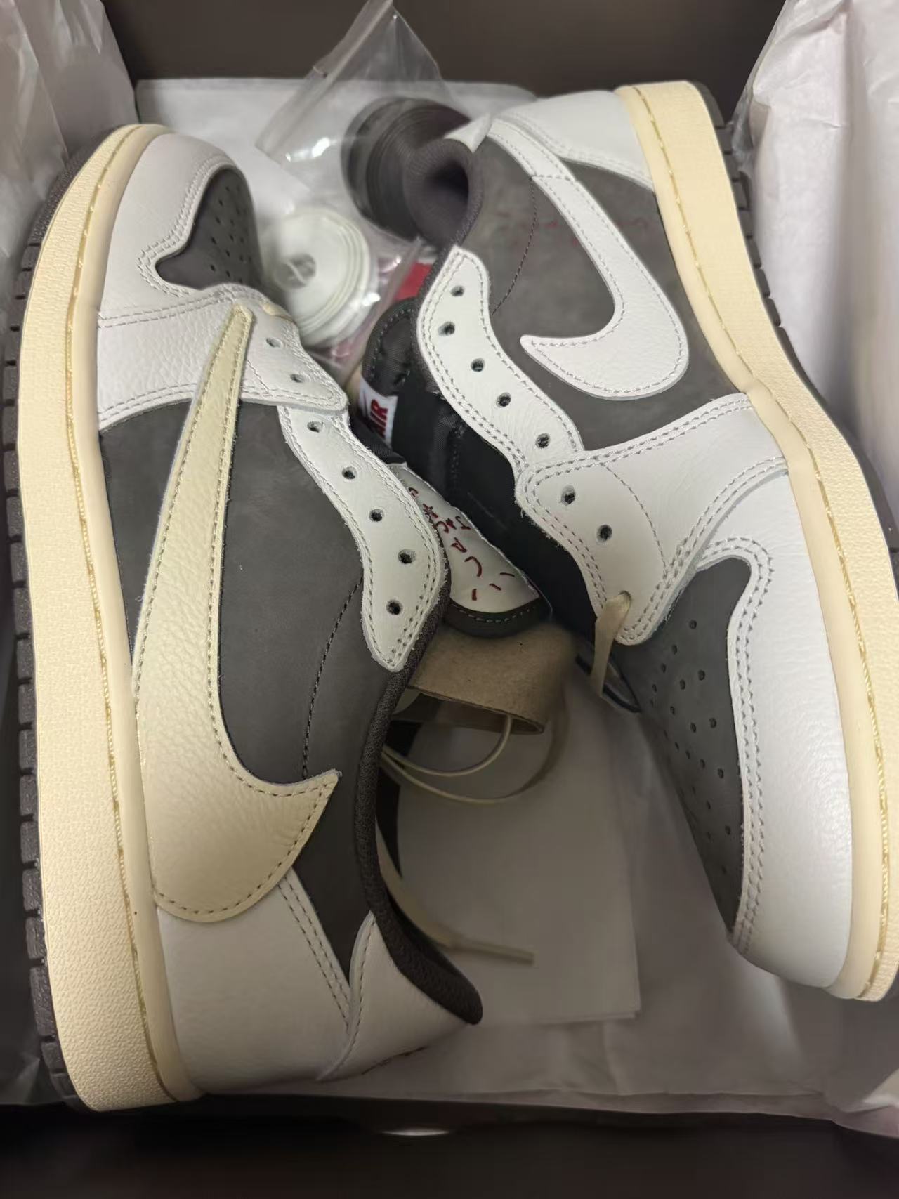 28.5cm台倉鞋子現貨（售出之後不退不換）