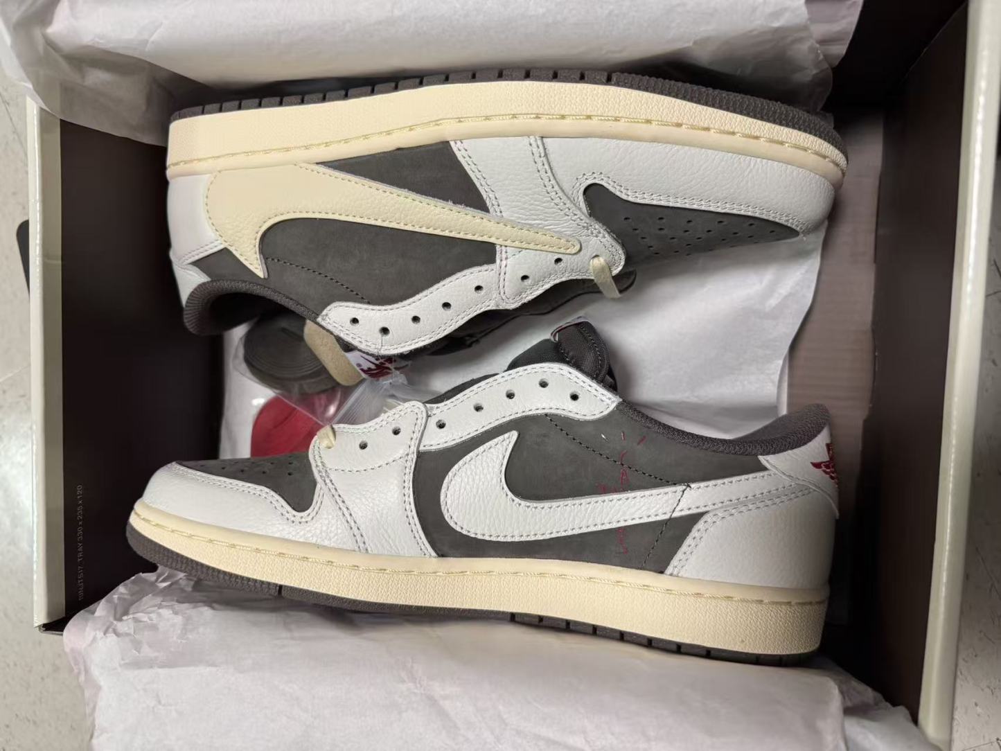 27.5cm台倉鞋子現貨（售出之後不退不換）