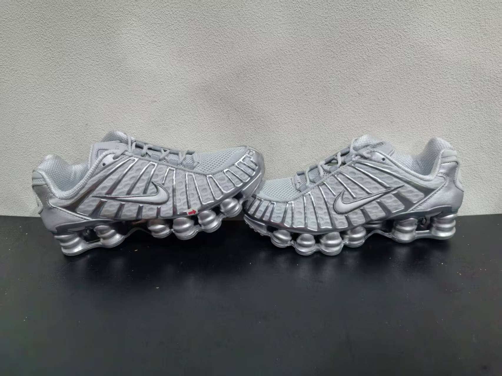 特價鞋款26cm 售出不退不換 B0555