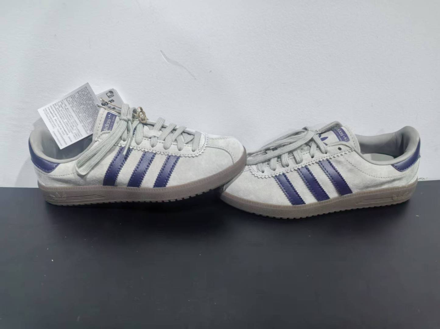 特價鞋款23cm 售出不退不換 B0976