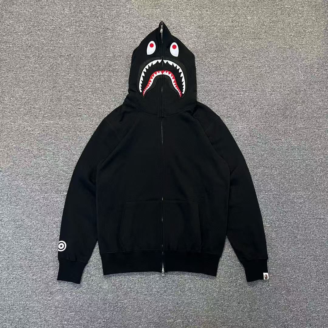 BAPE 迷彩鲨鱼连帽拉链卫衣