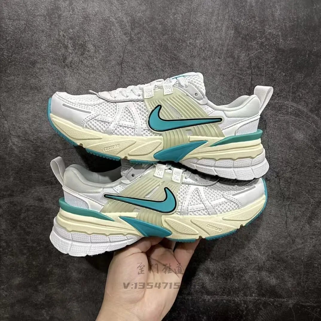 NIKE V2K Run 系列
