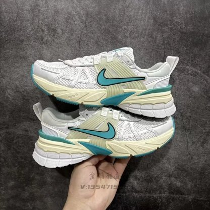 NIKE V2K Run 系列