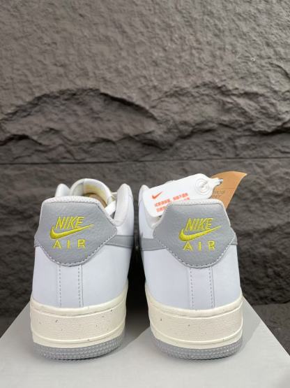 Nike Air Force 1 Next Nature 白灰
