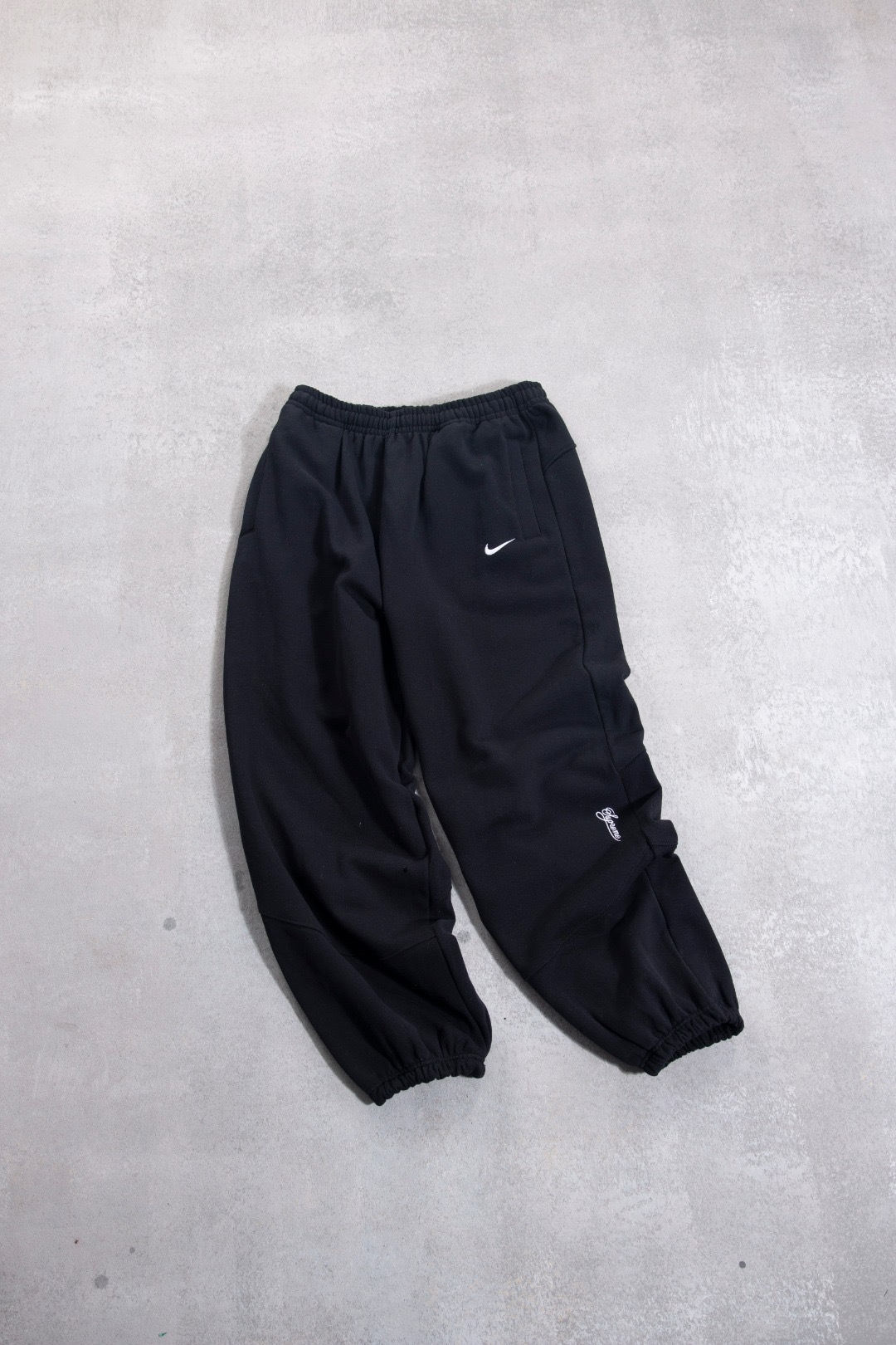 NIKE联名SUPREME束脚加绒长裤