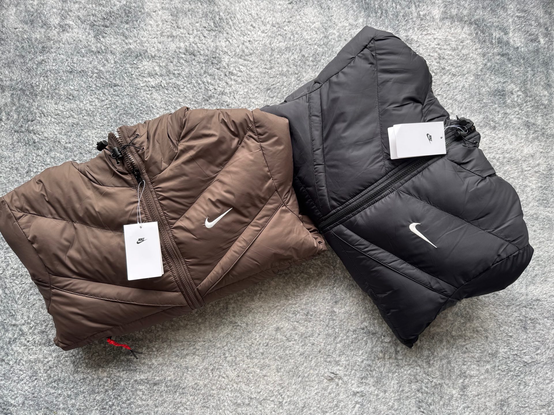 Nike Storm-FIT Windrunner 靈蛇迎新系列 時尚簡約防風保暖連帽棉服