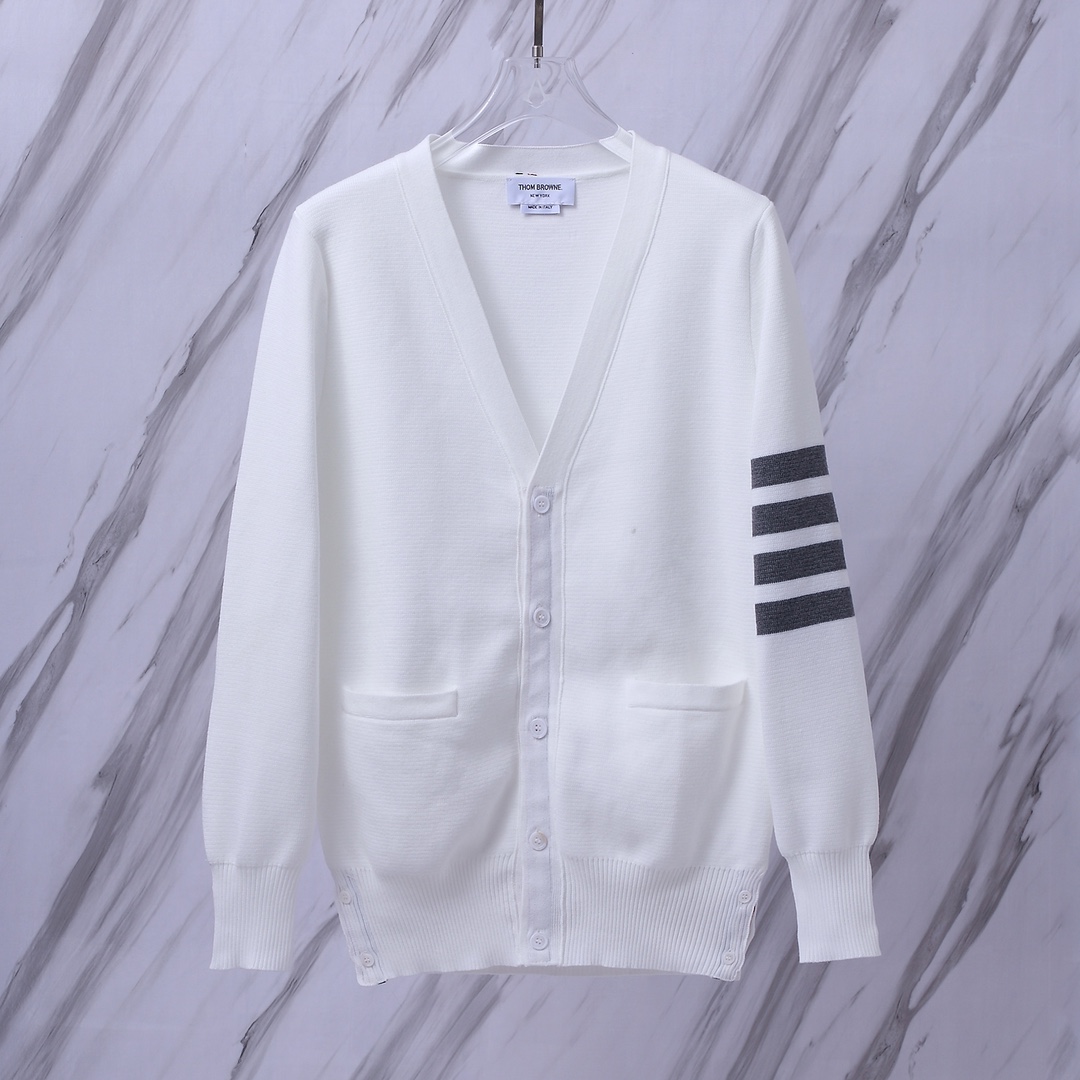 THOM BROWNE.TB經典四條杠加厚針織毛衣五扣開衫