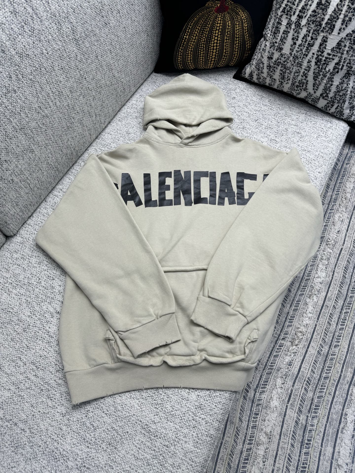 巴黎 25ss新款TAPE TYPE RIPPED POCKET HOODIE連帽衛衣