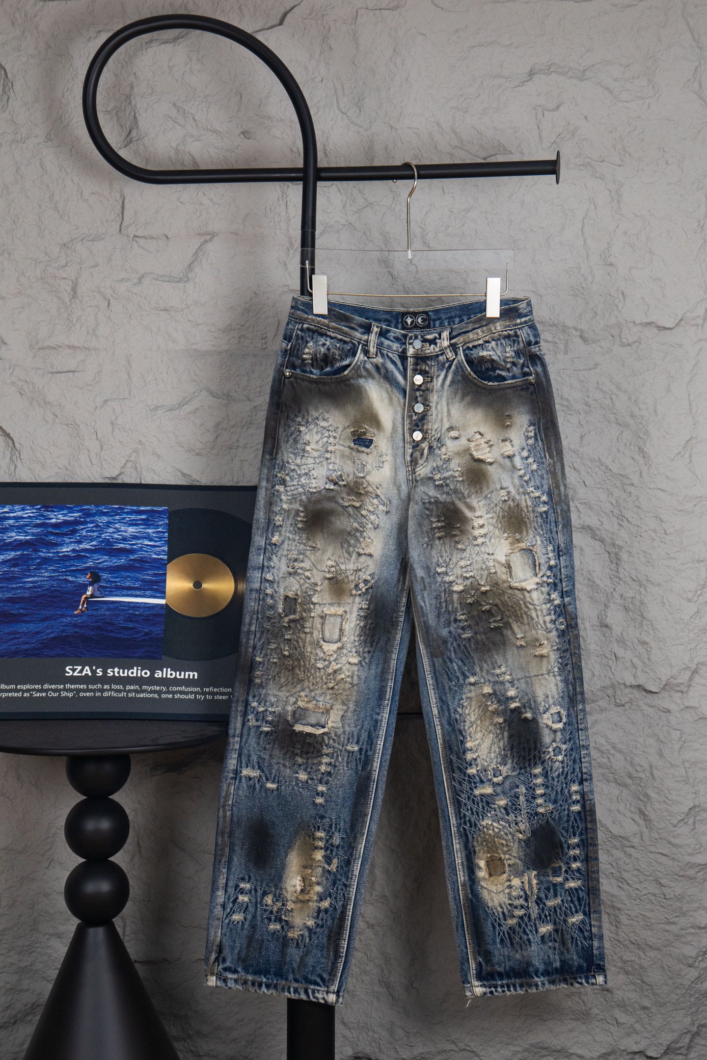 PTHUG CLUB 廢土風做舊磨髒亂線徽標破洞舒適合身長褲牛仔褲