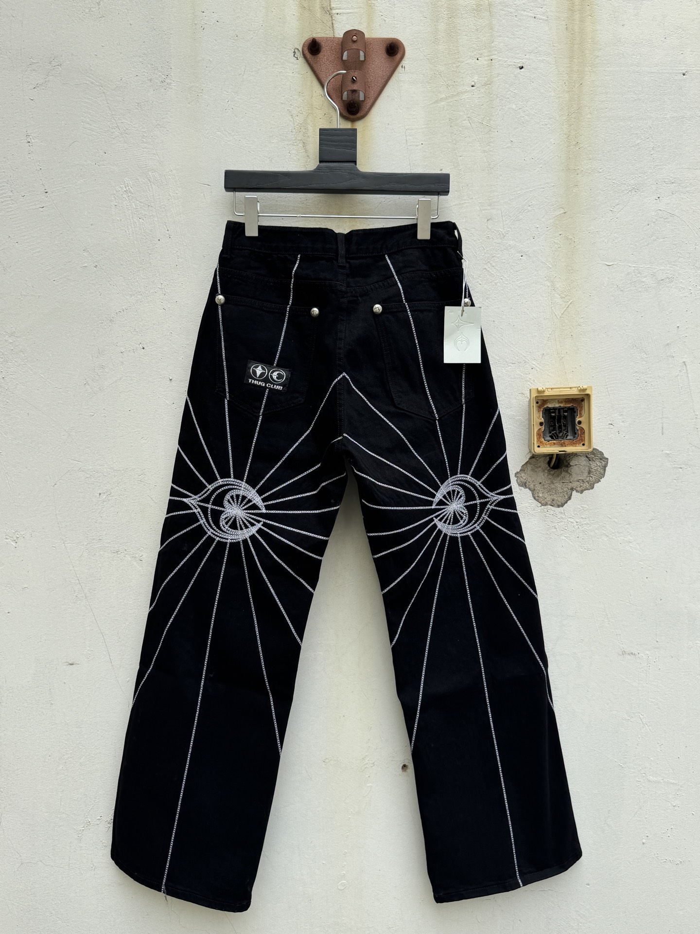 Thug Club24FW朴宰範同款刺繡蜘蛛網🕸️中腰寬鬆牛仔褲男刺繡水洗垂感休閒闊腿褲