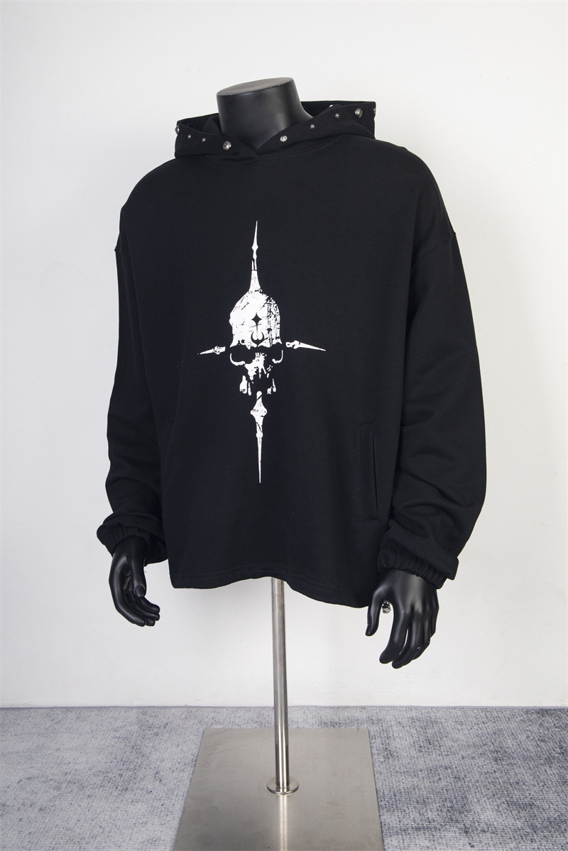 Thug club骷髏印花鈕扣連帽衛衣