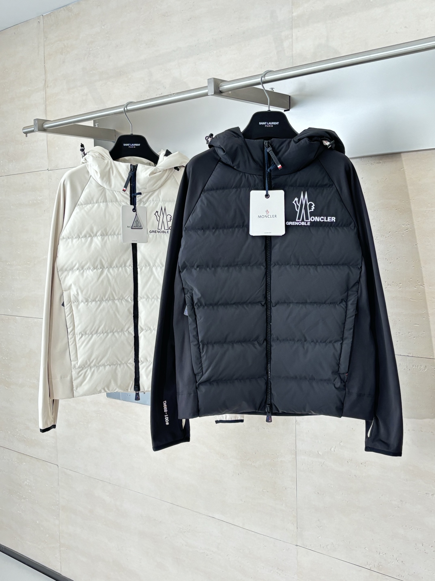 Moncle*/蒙口 Grenoble純色拼接字母徽標印花連帽長袖羽絨服