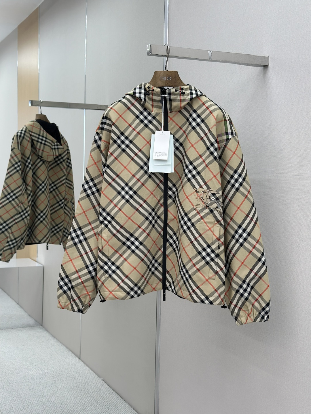 BURBERRY藍色斜格紋飾刺繡雙面穿夾克