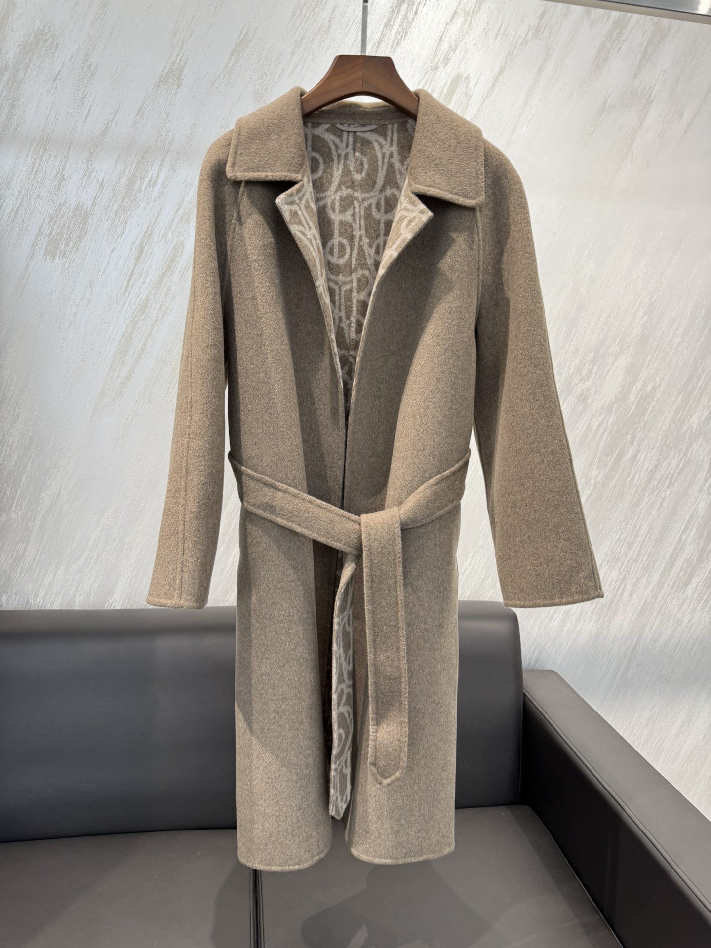 Buberr y 同款 簡介/提花音符🎵羊絨大衣