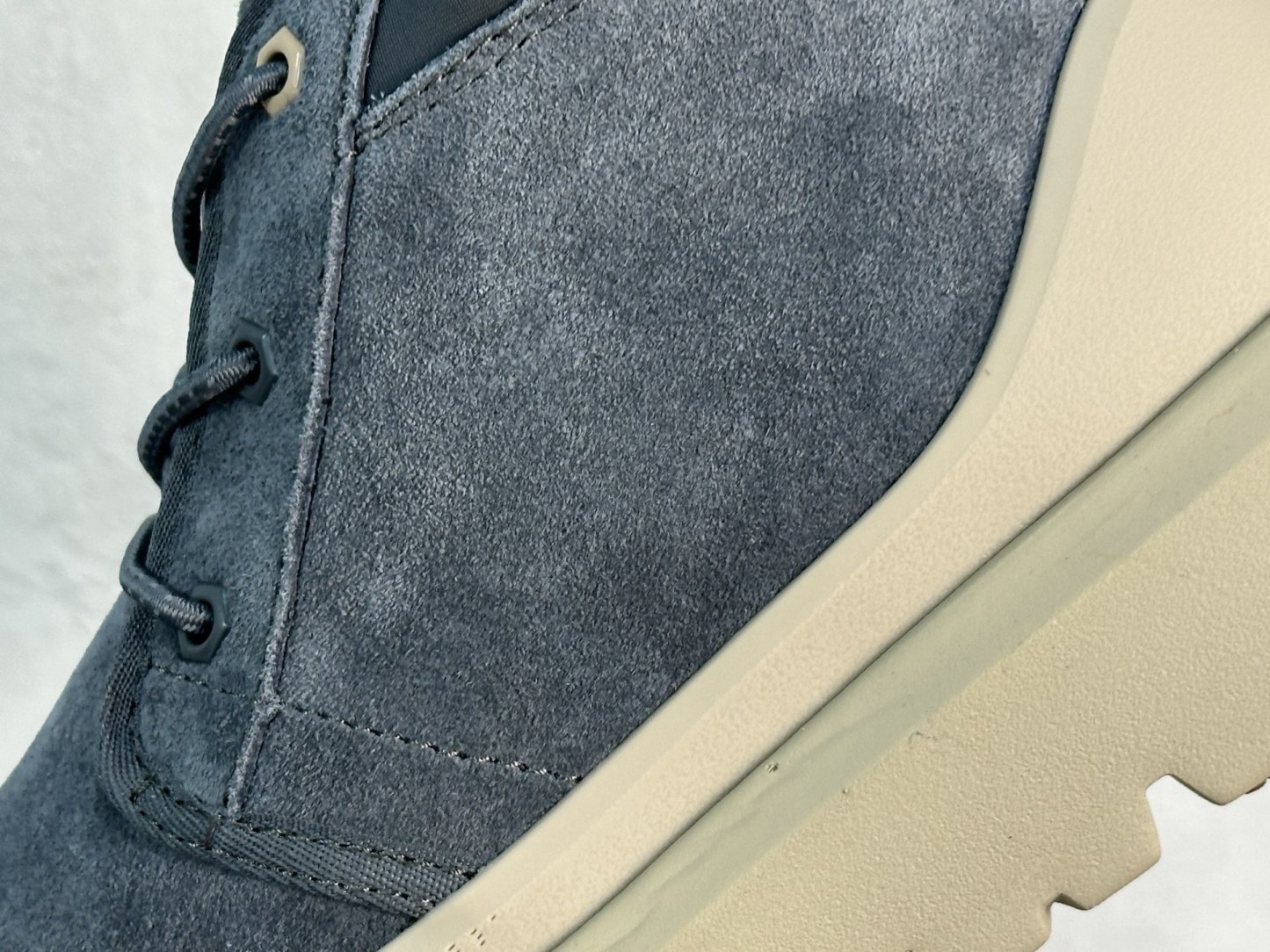  UGG 秋冬羊皮毛一体雪地靴