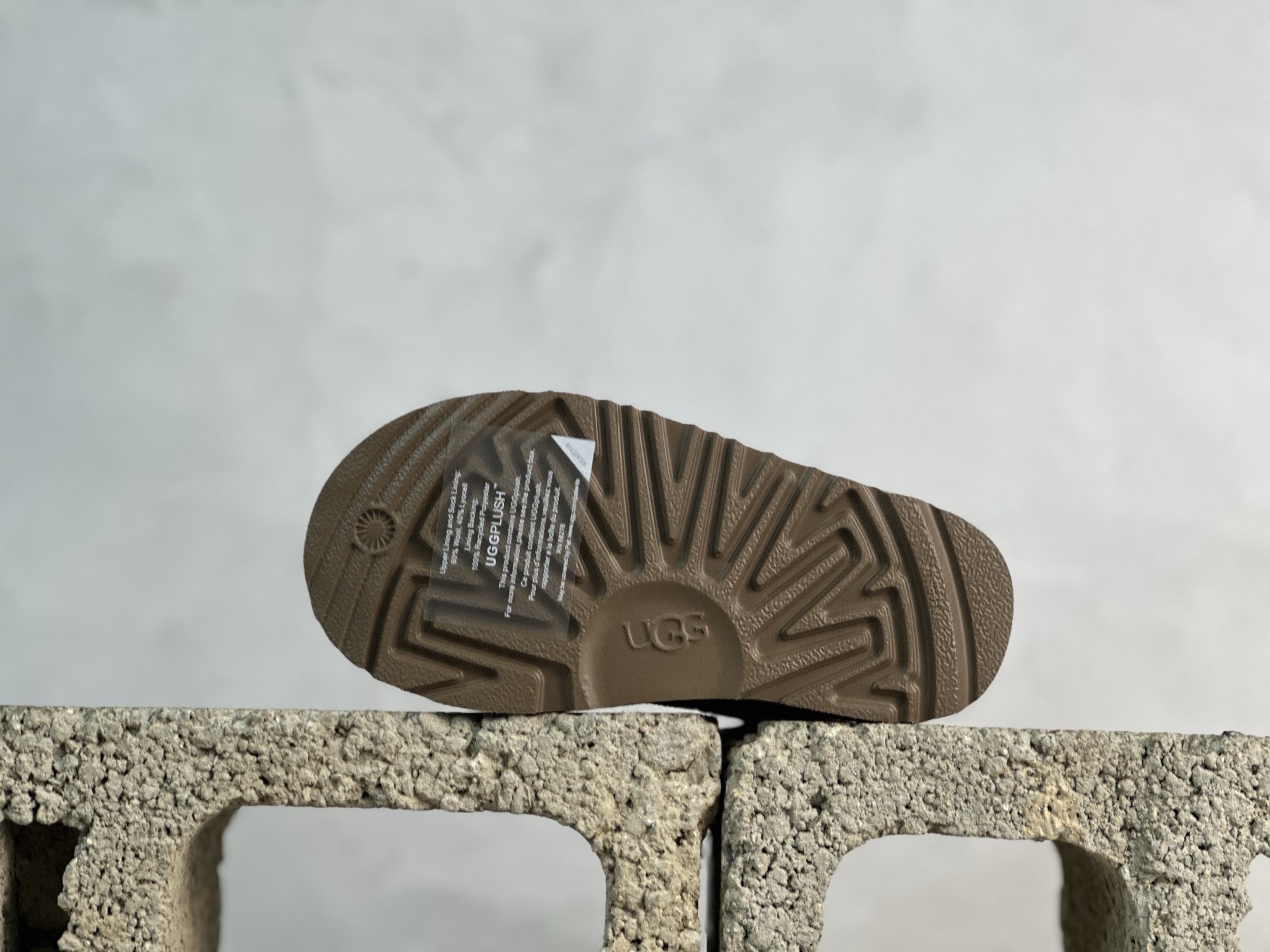 UGG CLASSIC ULTRA MINI 童鞋 