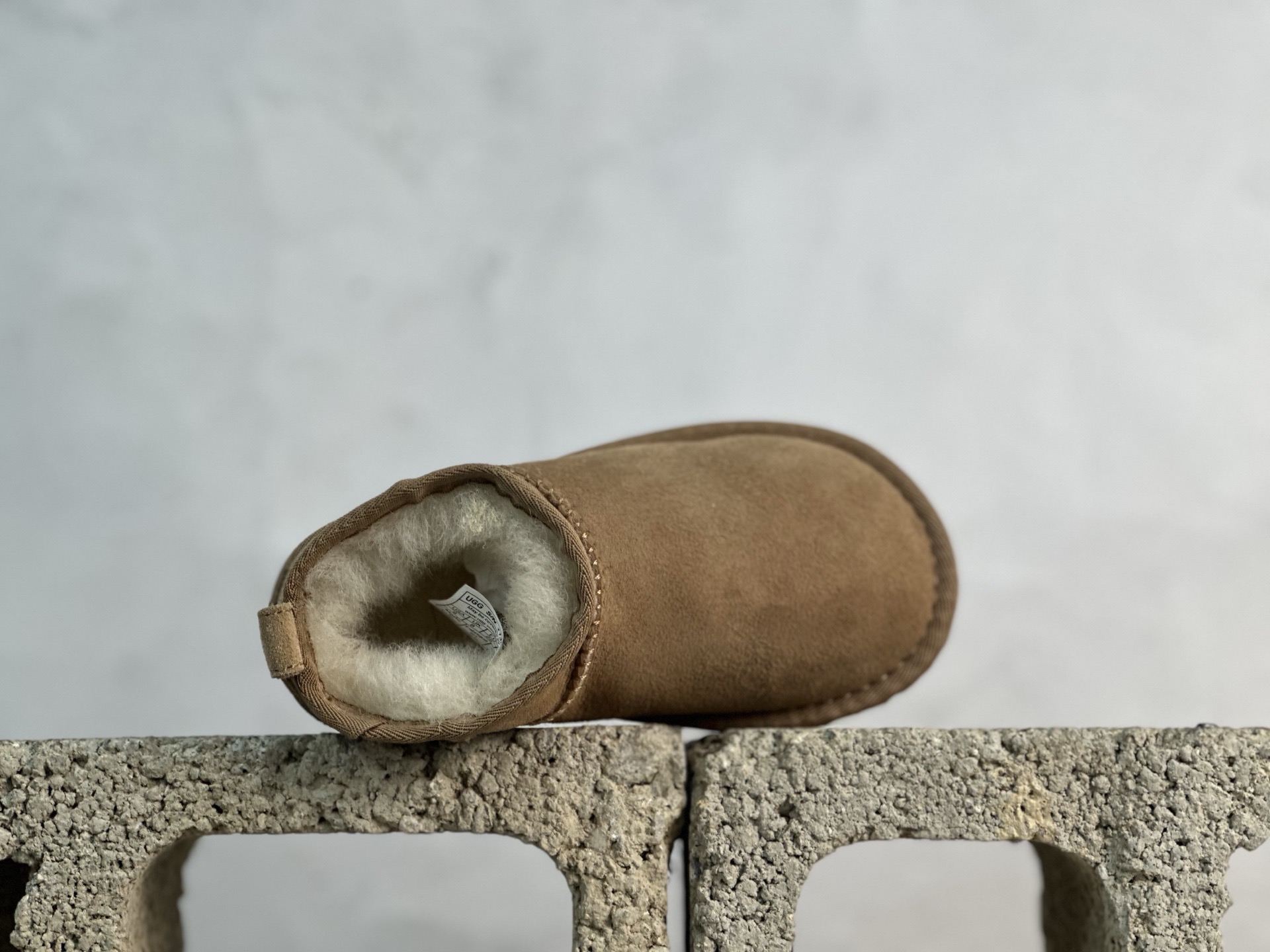UGG CLASSIC ULTRA MINI 童鞋 