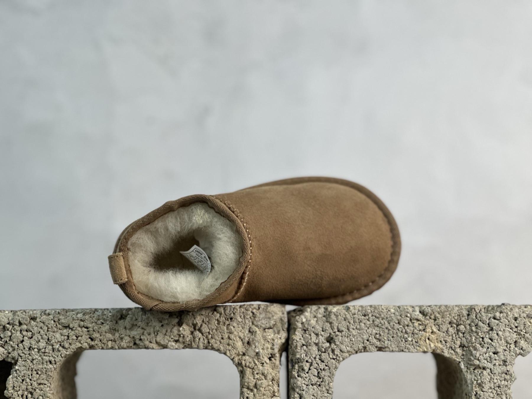 UGG CLASSIC ULTRA MINI 童鞋 