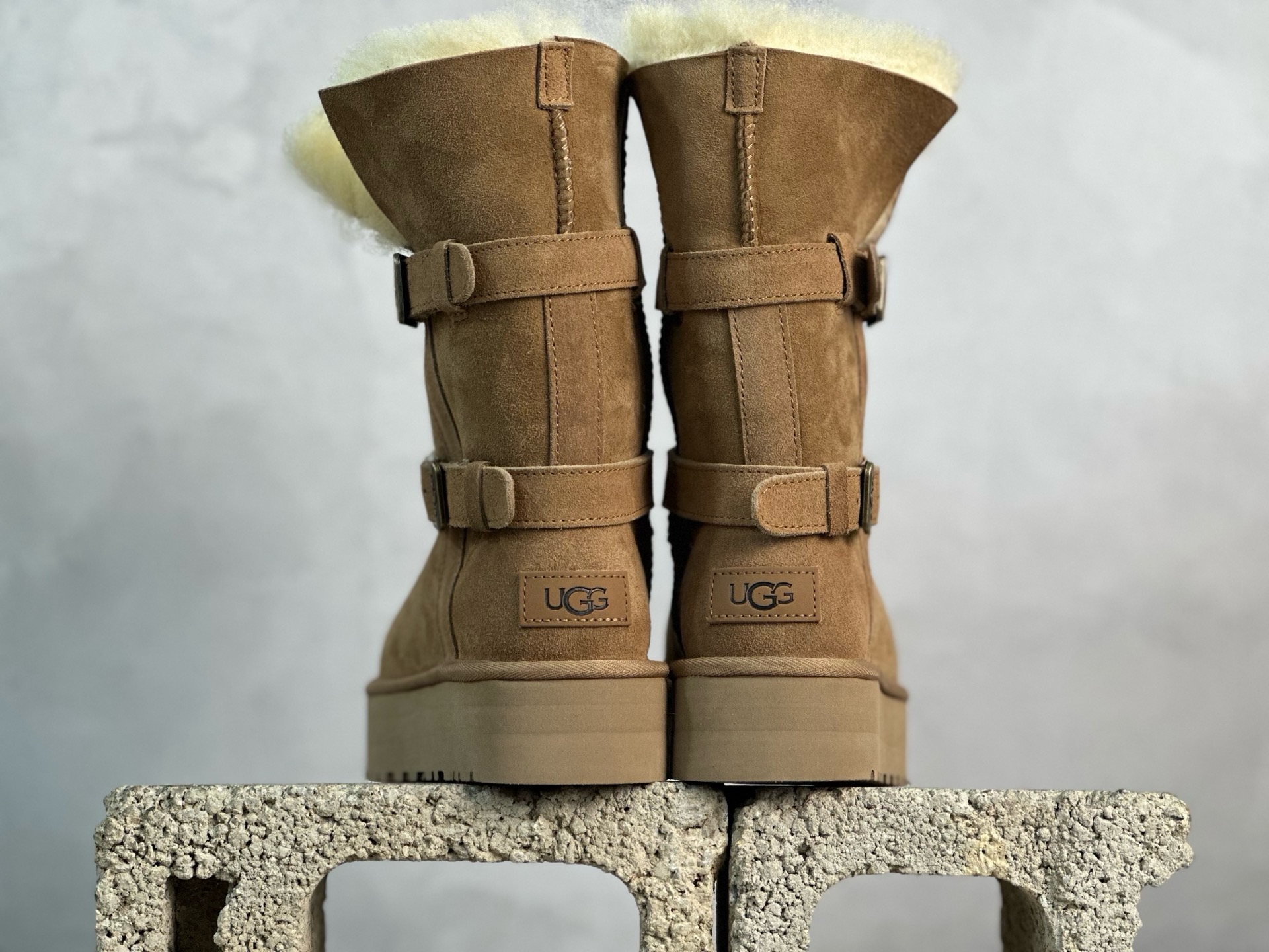  UGG  厚底大骑士  高筒雪地靴 两穿 