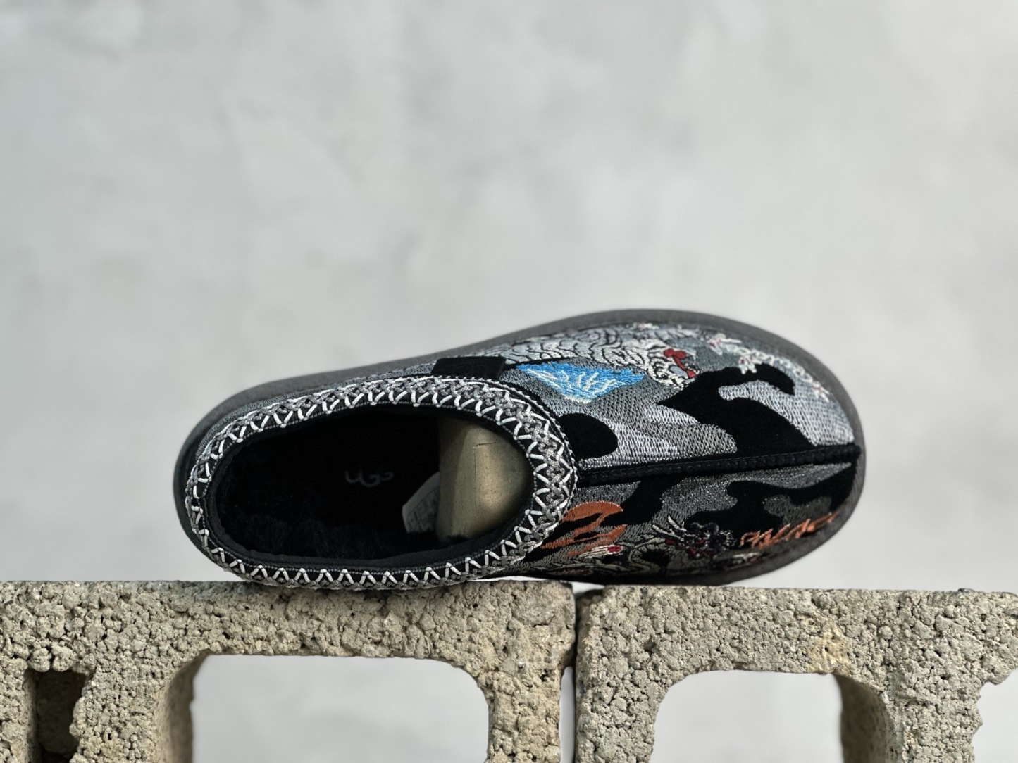 UGG x Palace联名款 虎年限定  