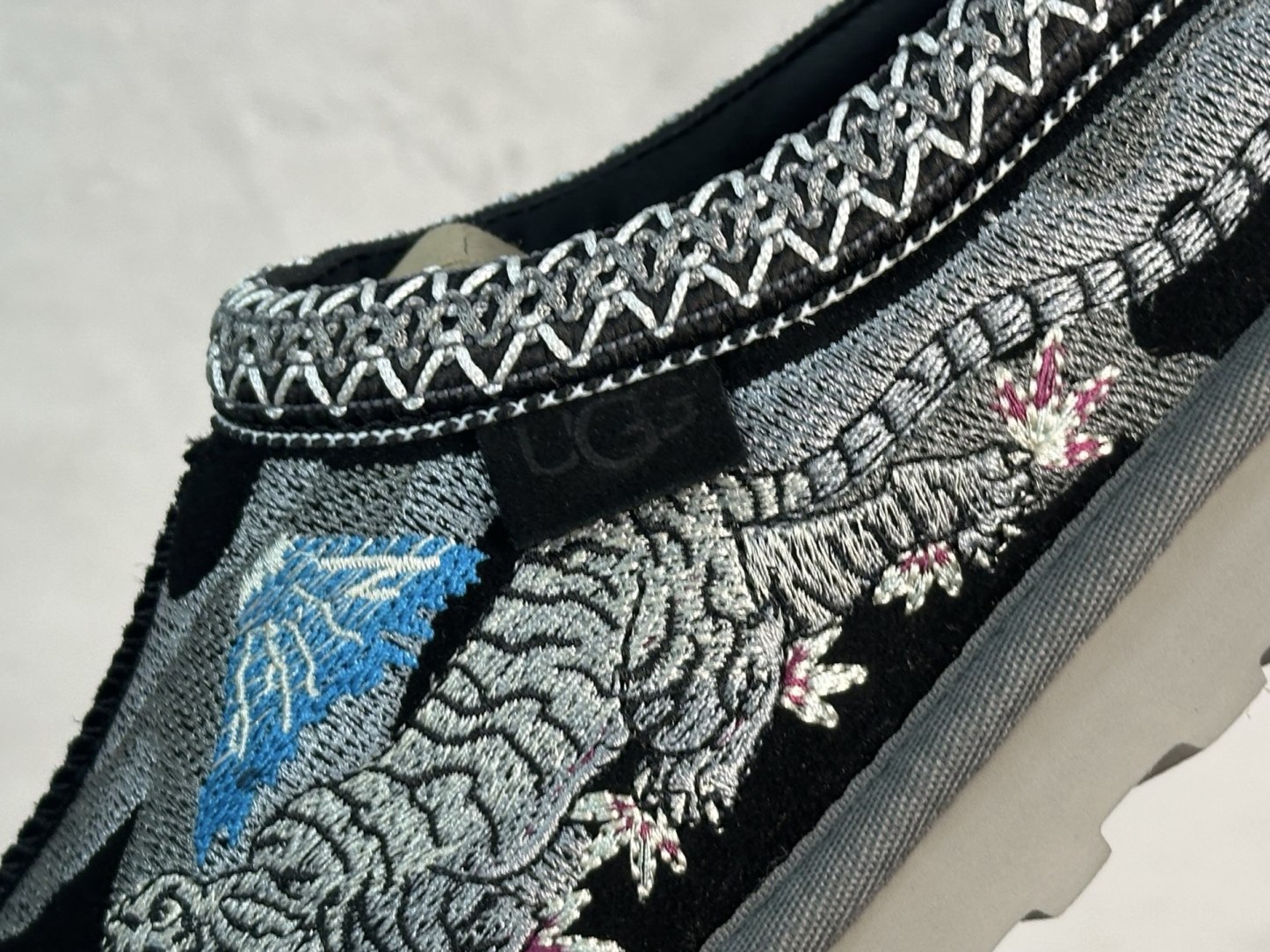 UGG x Palace联名款 虎年限定  