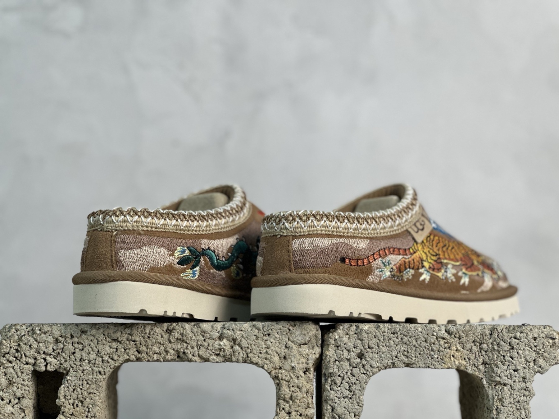 UGG x Palace联名款 虎年限定 