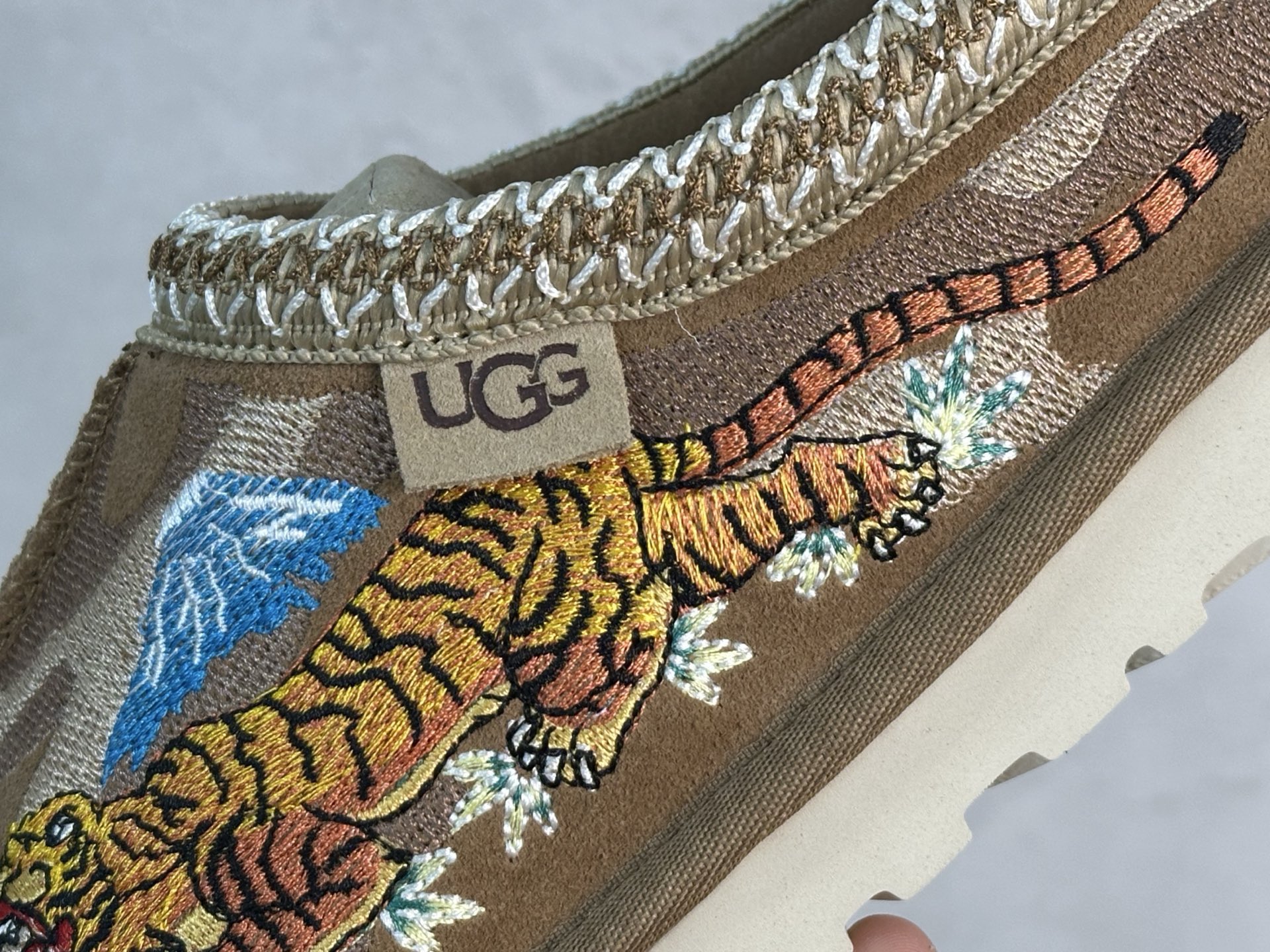 UGG x Palace联名款 虎年限定 