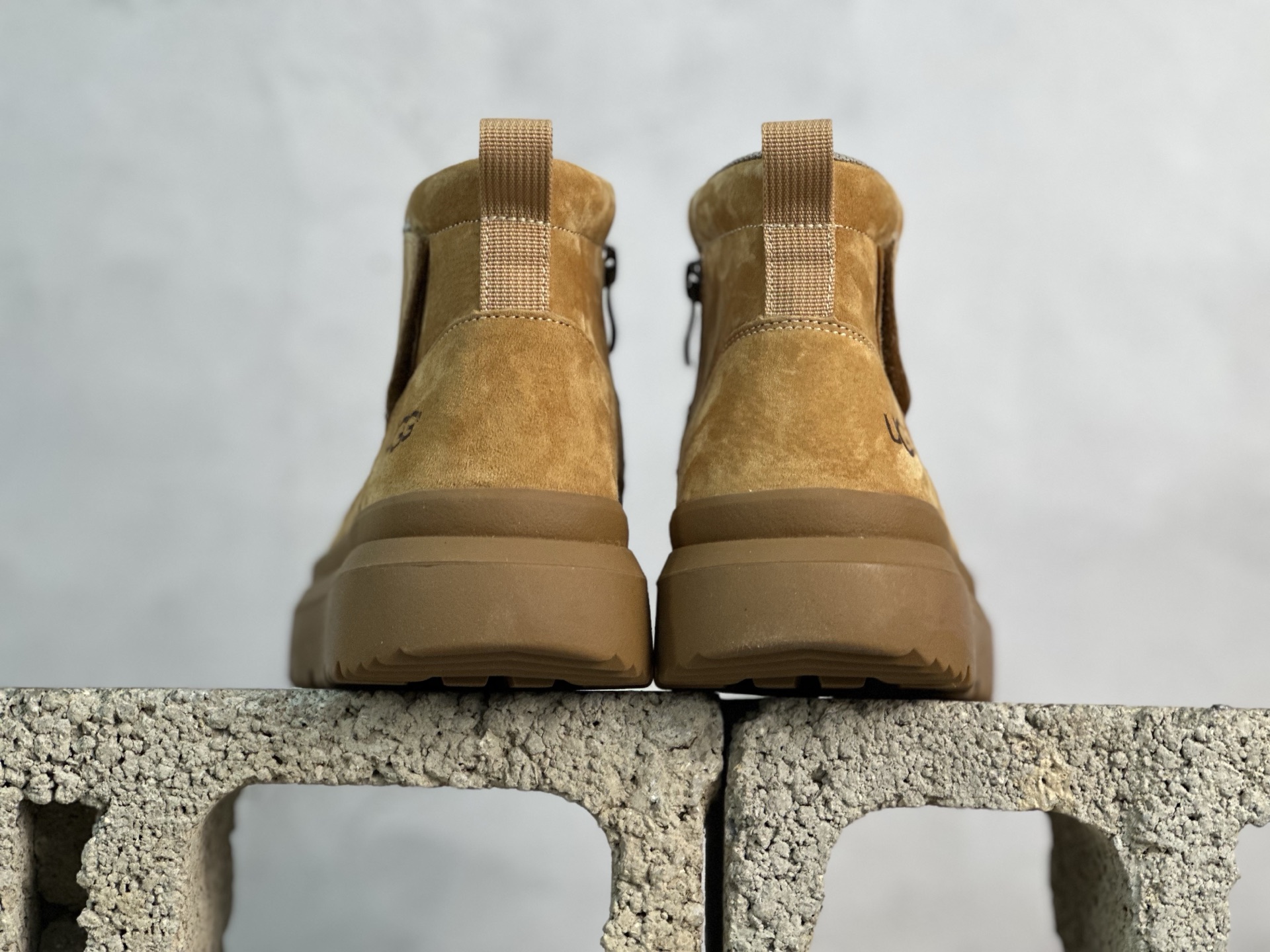  UGG Tasman Weather Hybrid 塔斯曼混合系系列 2
