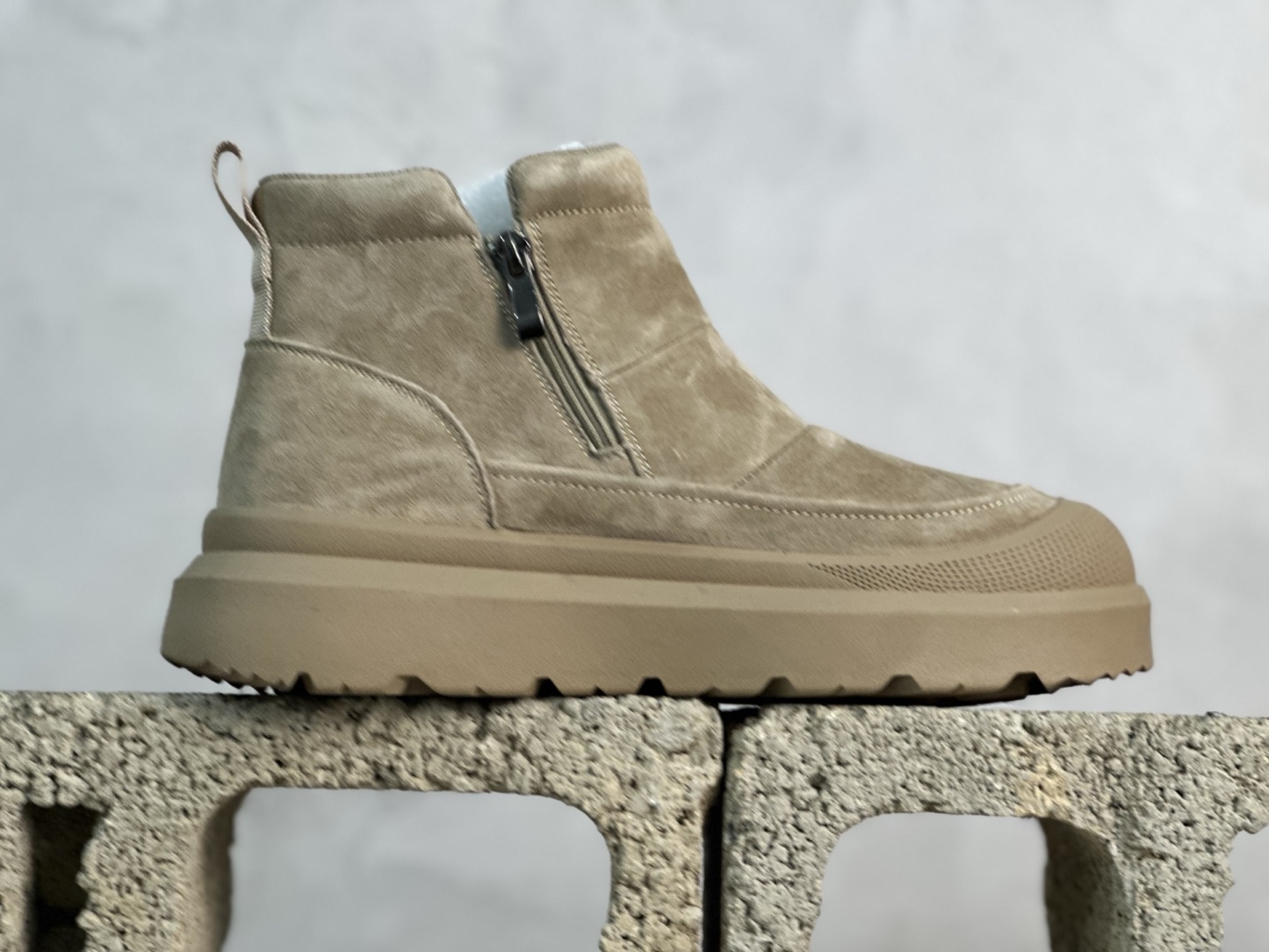 UGG Tasman Weather Hybrid 塔斯曼混合系系列