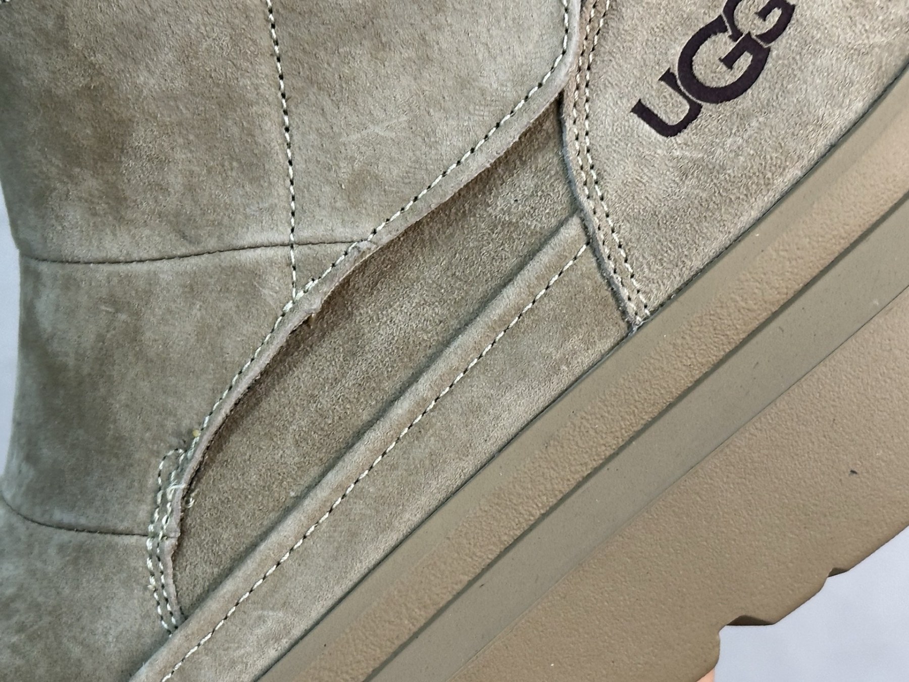  UGG Tasman Weather Hybrid 塔斯曼混合系系列 