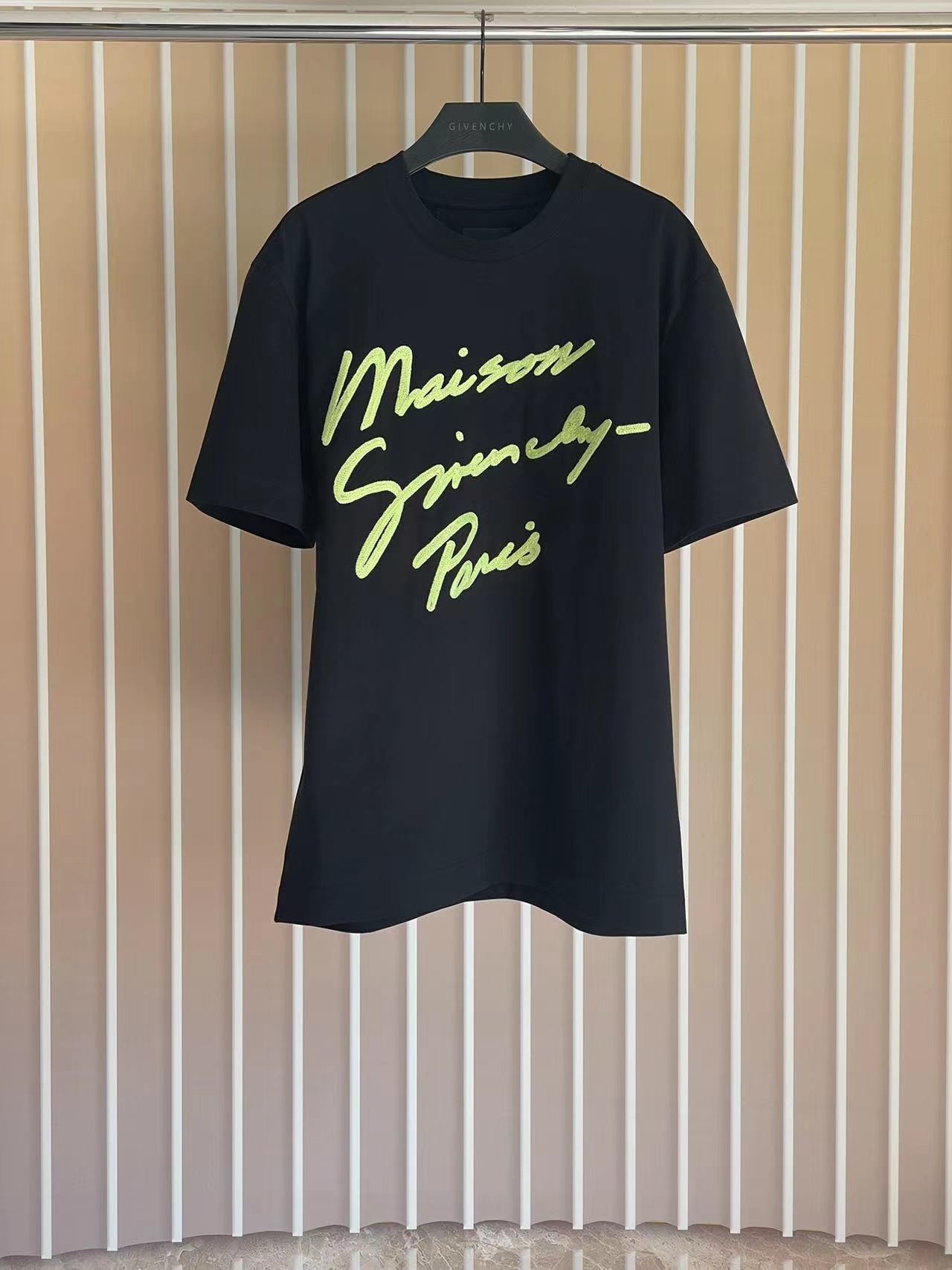 GVC 25/SS 立體刺繡T恤