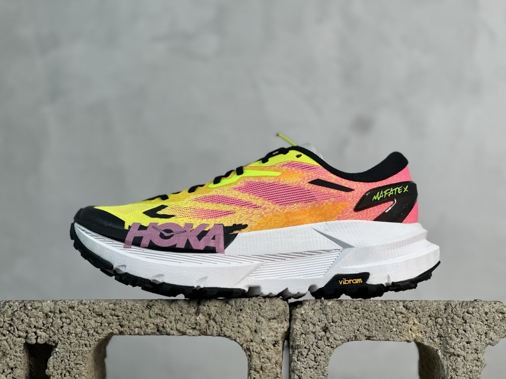 HOKA ONE ONE W MAFATE X 舒適百搭防滑耐磨低幫生活休閒鞋