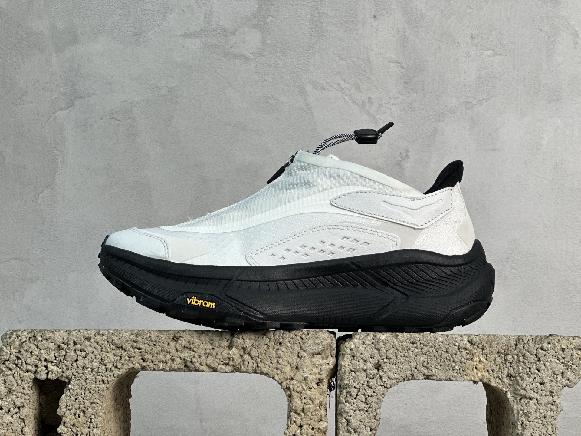 Hoka Project Transport 防滑耐磨低幫生活休閒鞋