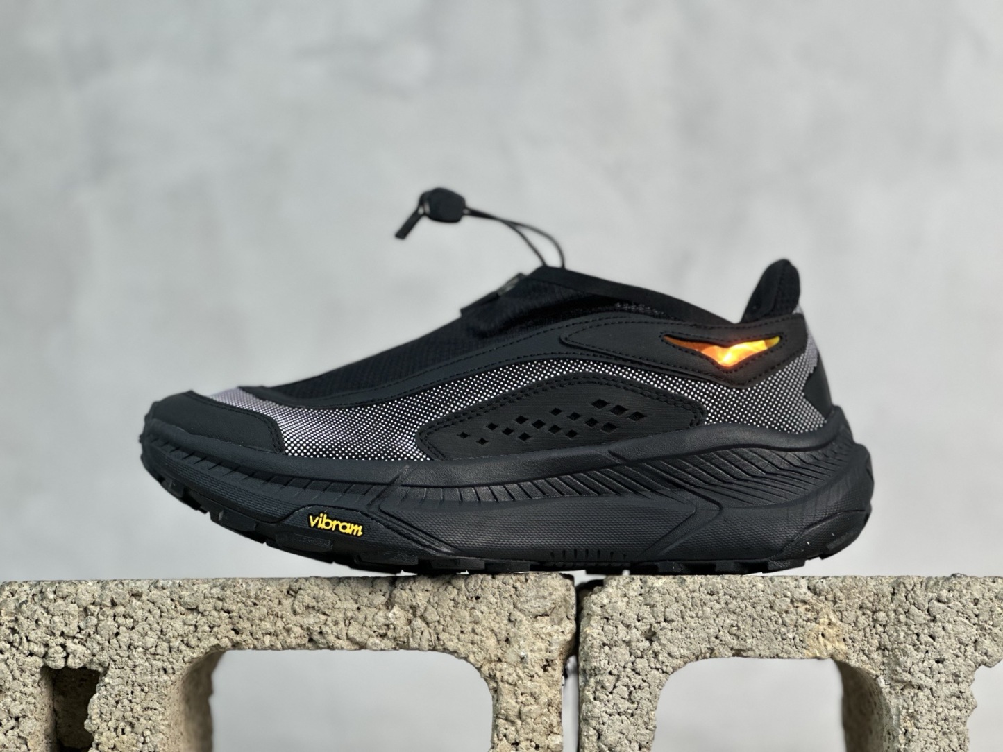 Hoka Project Transport 防滑耐磨低幫生活休閒鞋