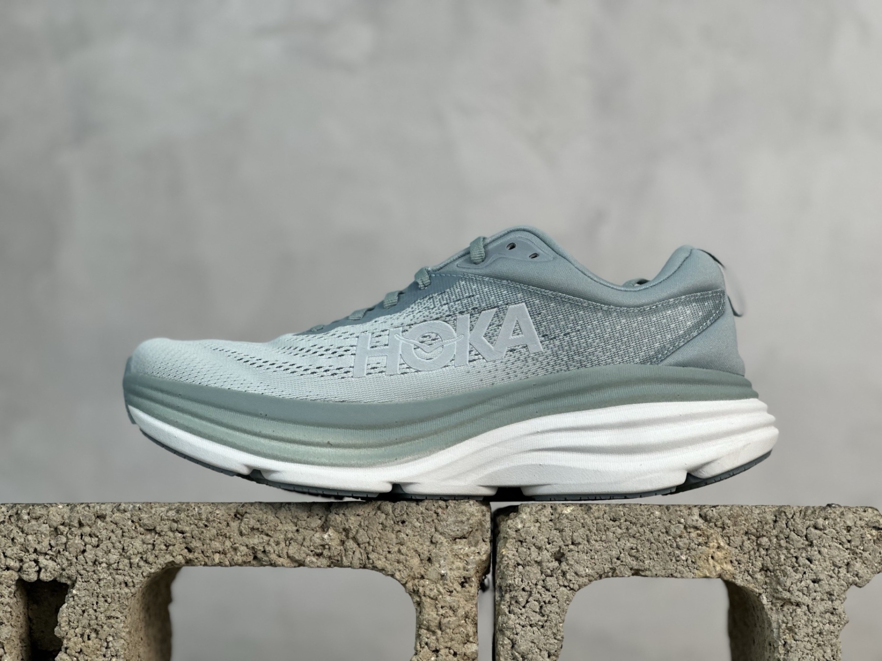 HOKA ONE ONE Bondi 8