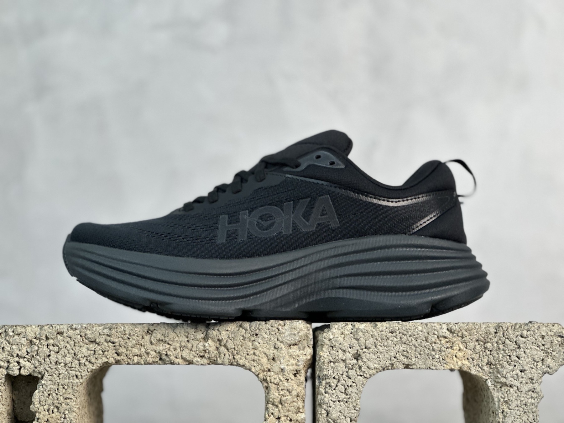 HOKA ONE ONE Bondi 8