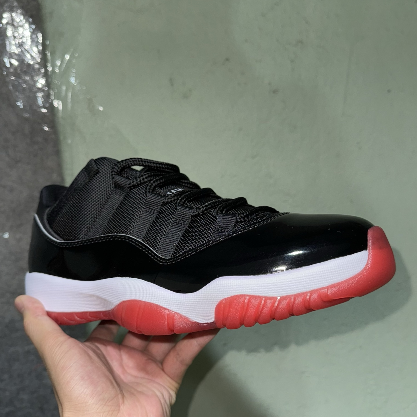 aj11復刻黑紅低幫