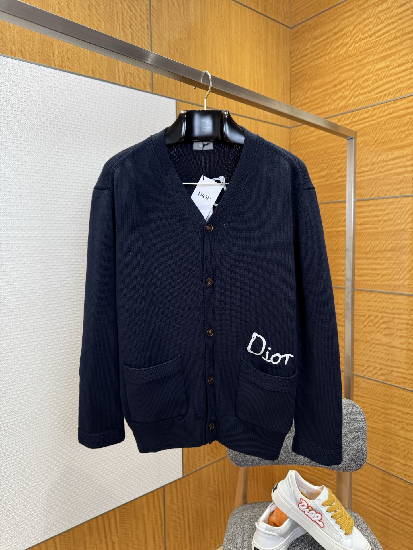 DIOR迪奥朋友刺绣棉质混纺纽扣毛衣开衫