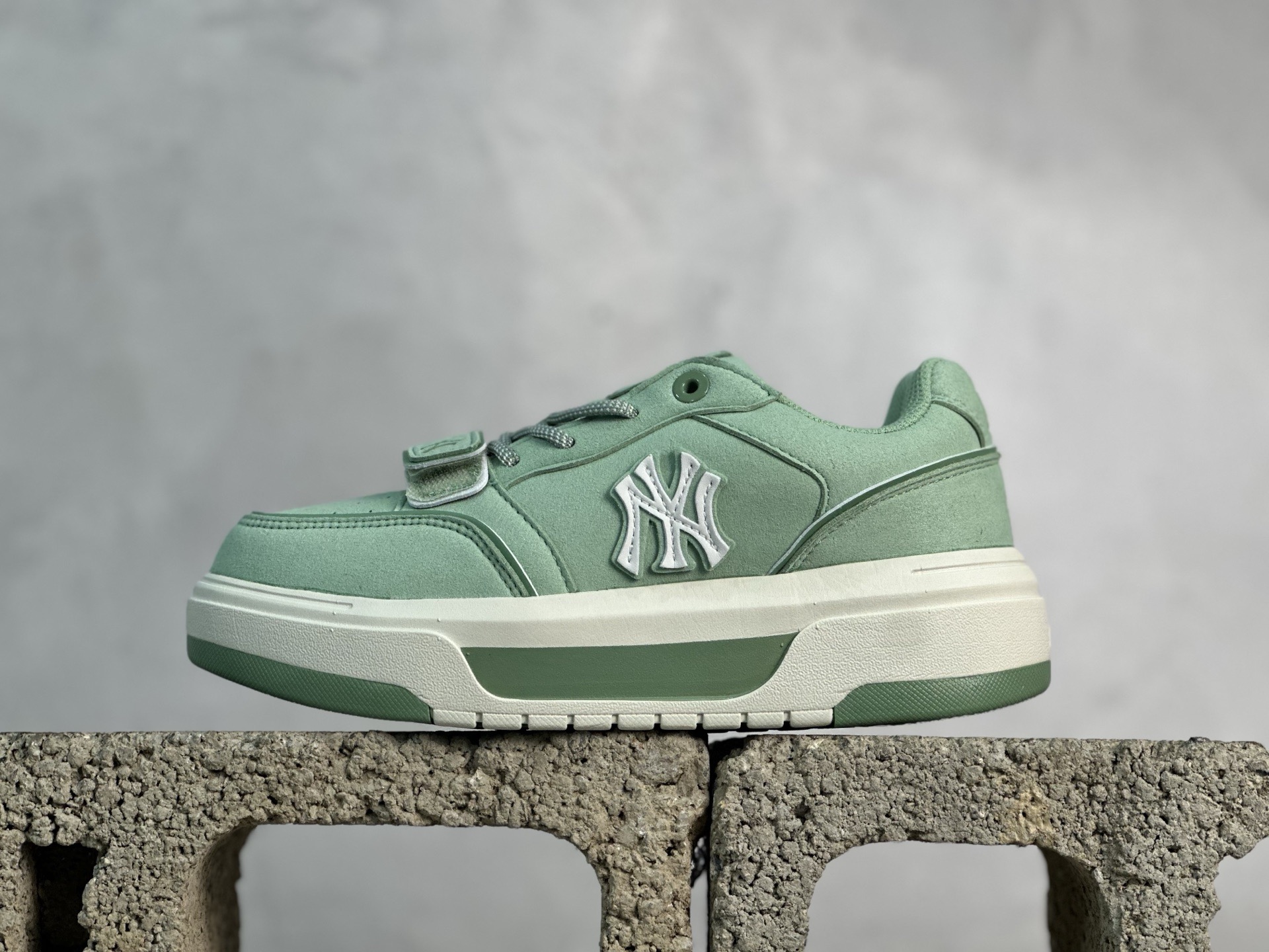 MLB 紐約洋基隊 增高厚底休閒跑鞋